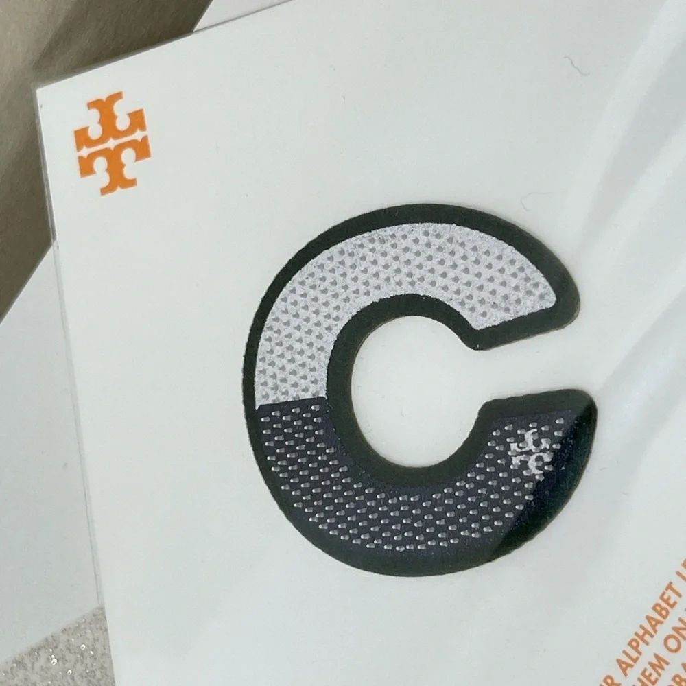 (new+tag) Tory Burch alphabet letter “C” stick them on phone, handbag or wallet
